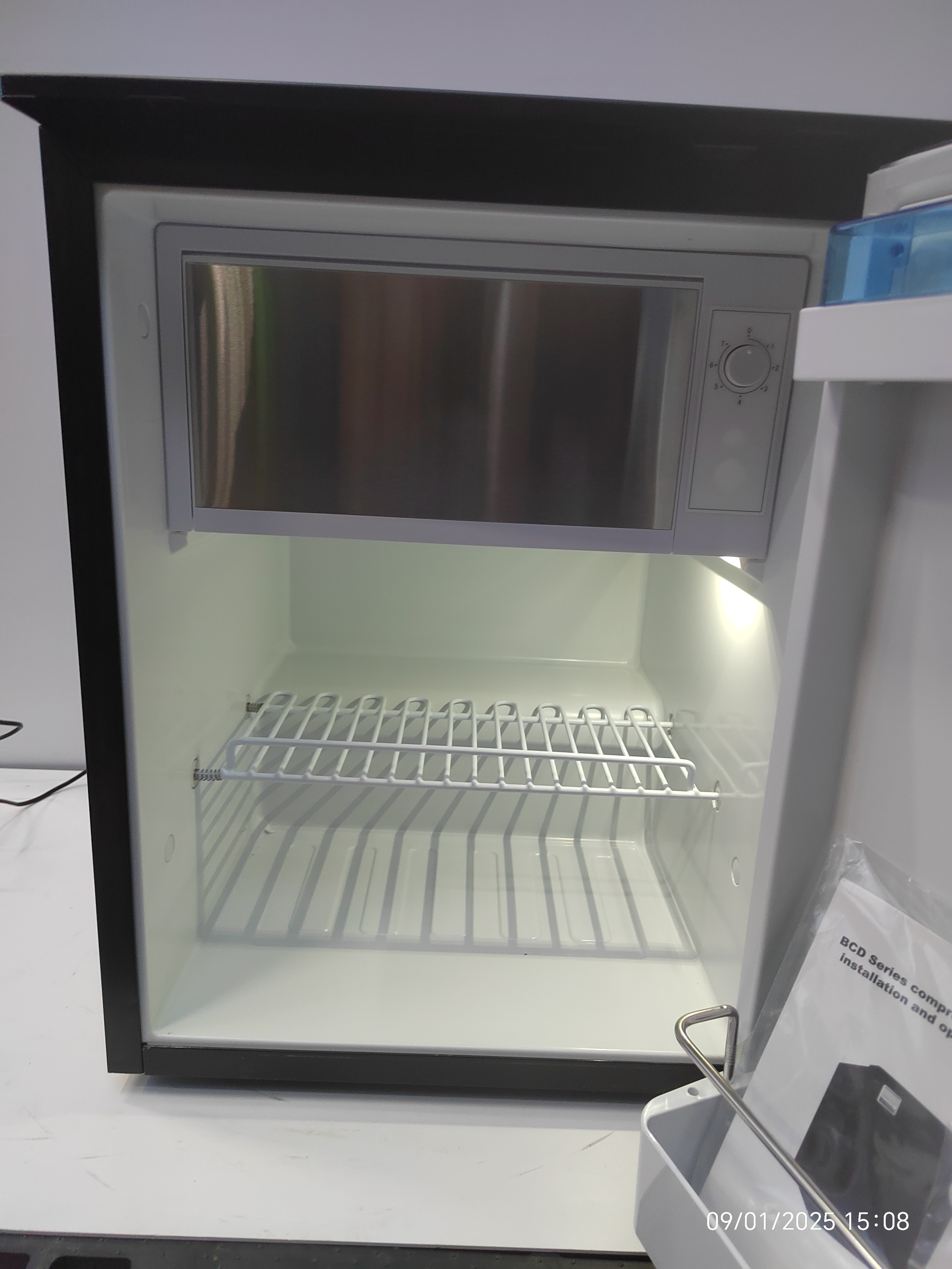 Freucamp BCD 85L, дверь правая