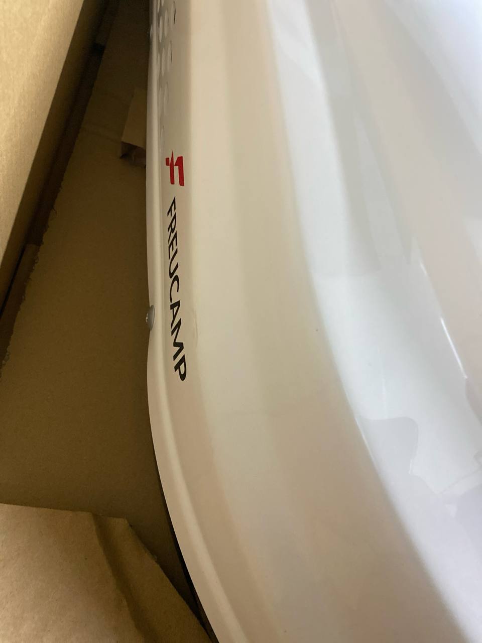 FREUCAMP KFR3200-R Накрышный кондиционер для автодома, 3,2 кВт.