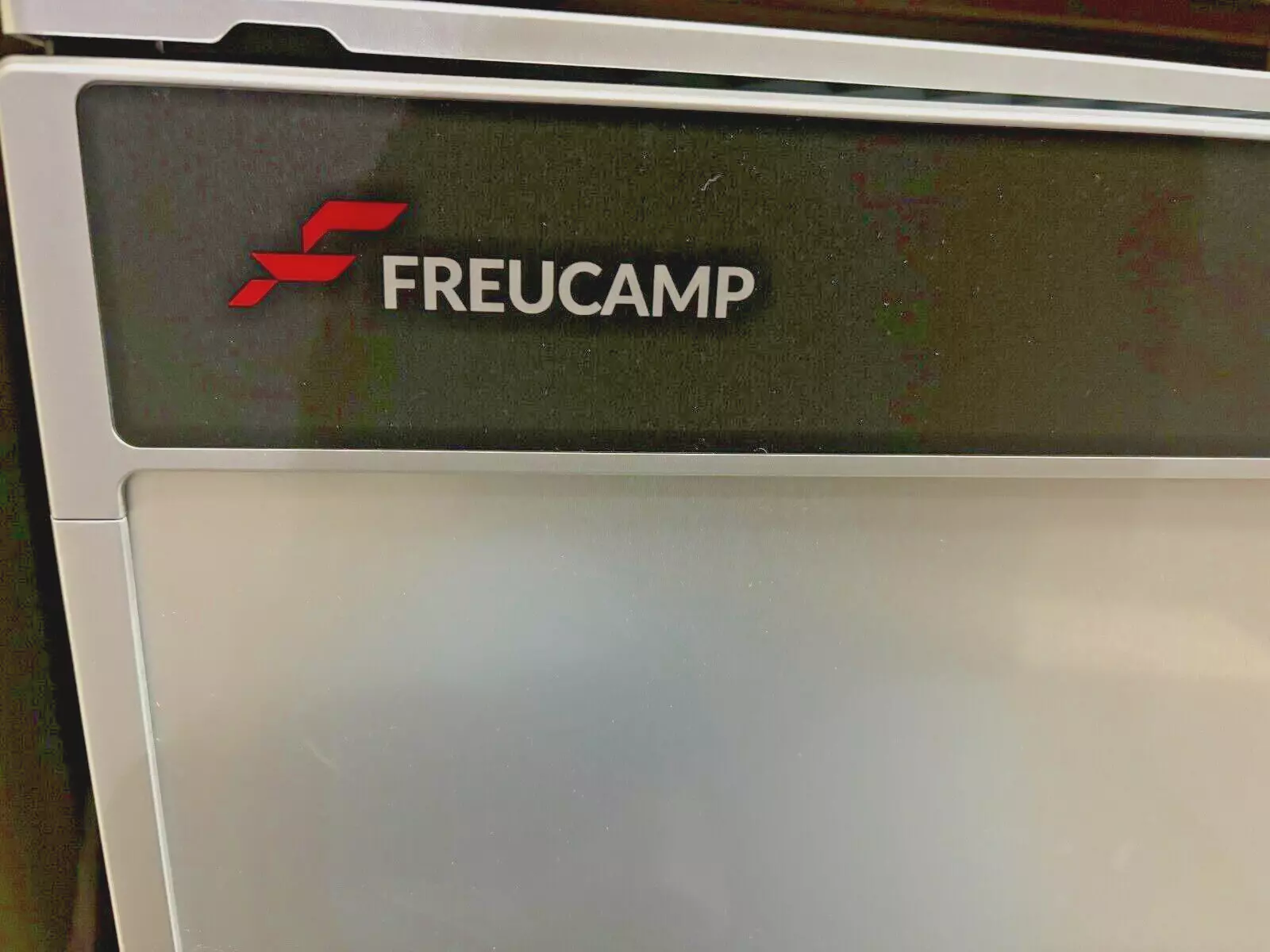 Холодильник встраиваемый Freucamp SVR85L