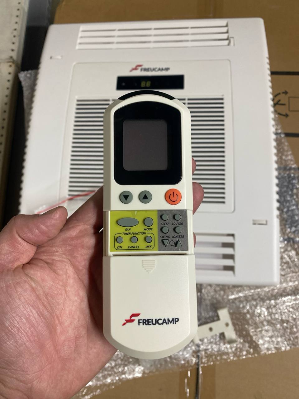 FREUCAMP KFR3200-R Накрышный кондиционер для автодома, 3,2 кВт.