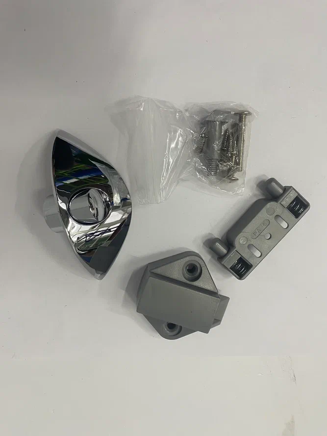 Мебельная ручка с кнопкой Furniture Lock Series BL03-CH