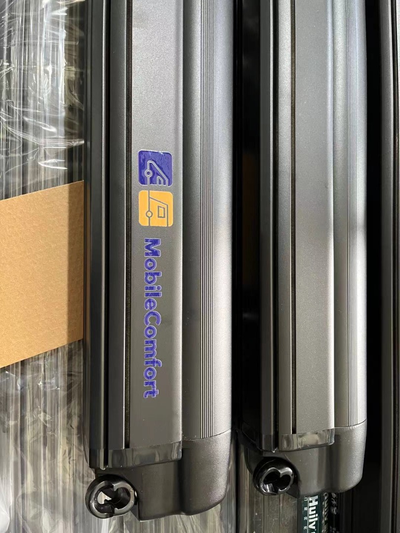 MobileComfort ME300WG Маркиза настенная электрическая, корпус белый, полотно светло-серое