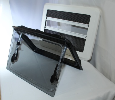 Окно откидное для транспортных средств MobileComfort W9060R, 900х600mm,  шторка рулонная, антимаскитка